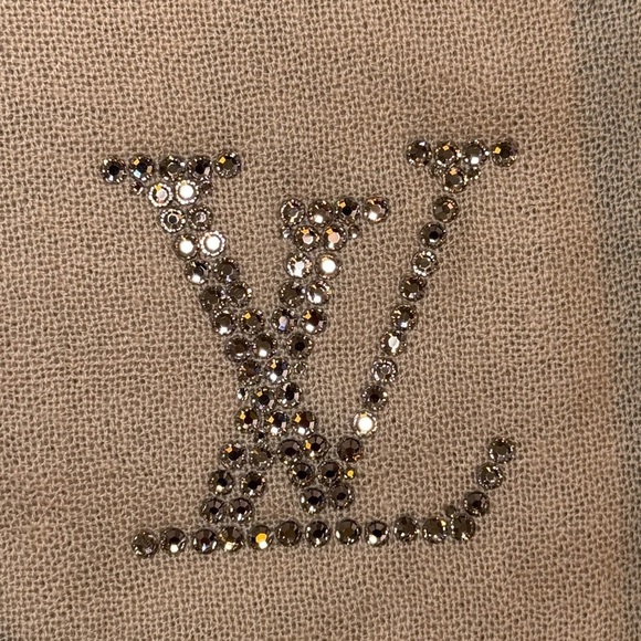 Louis Vuitton 100% Cashmere Made in Italy Shawl - Picture 3 of 4